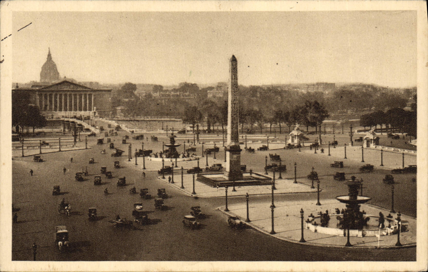 CPA Paris La place de la Concorde