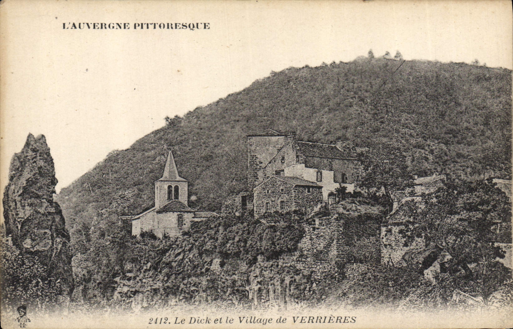 VINTAGE POSTCARD Picturesque Auvergne Dick and the village of Canopies