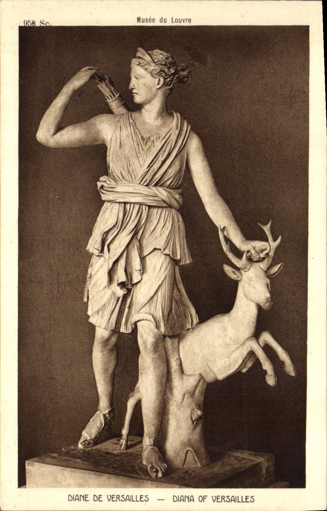 VINTAGE POSTCARD Diane Of Versailles Paris Museum of Louvre