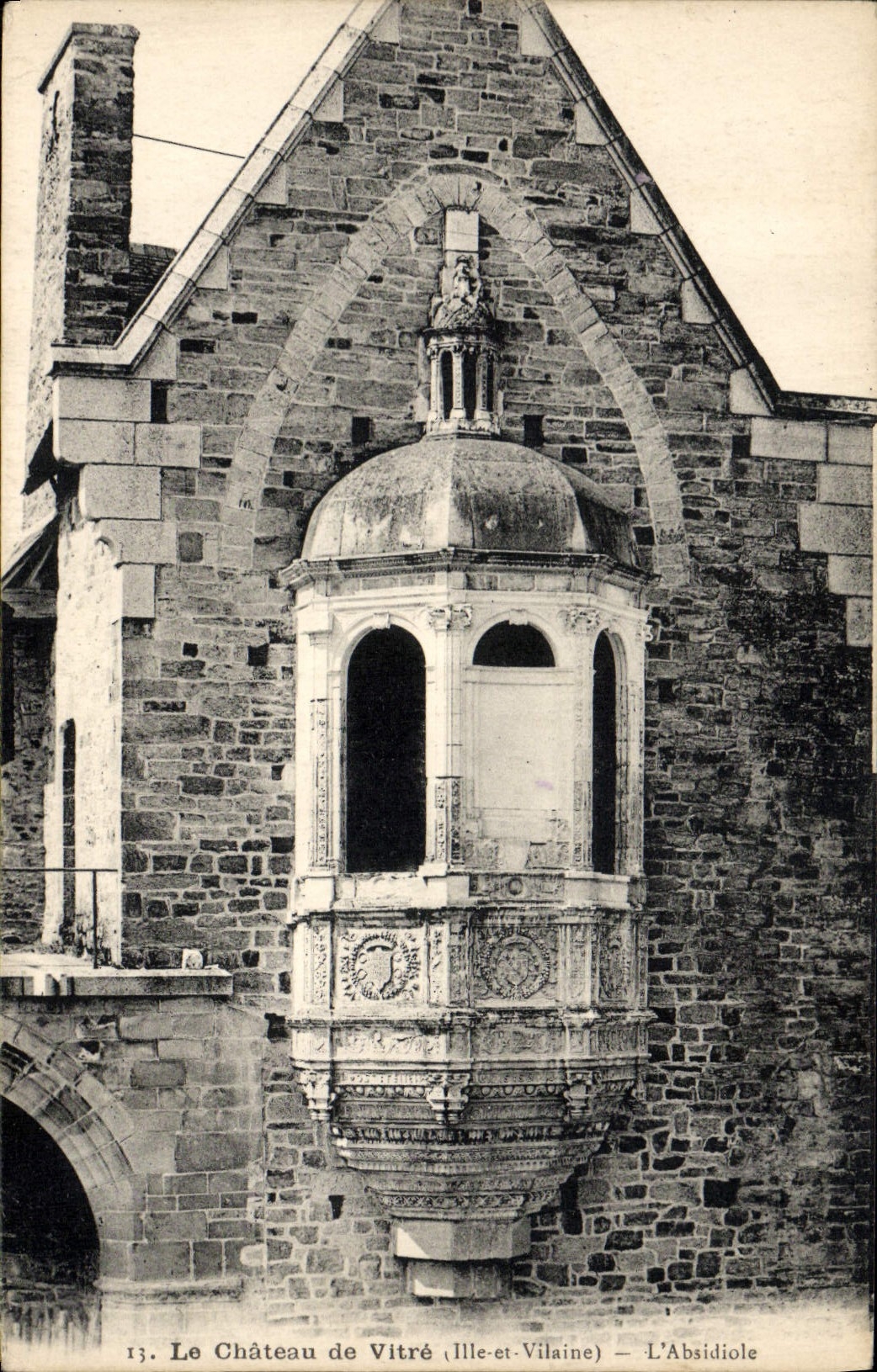 VINTAGE POSTCARD the Castle of Pane the absidiole
