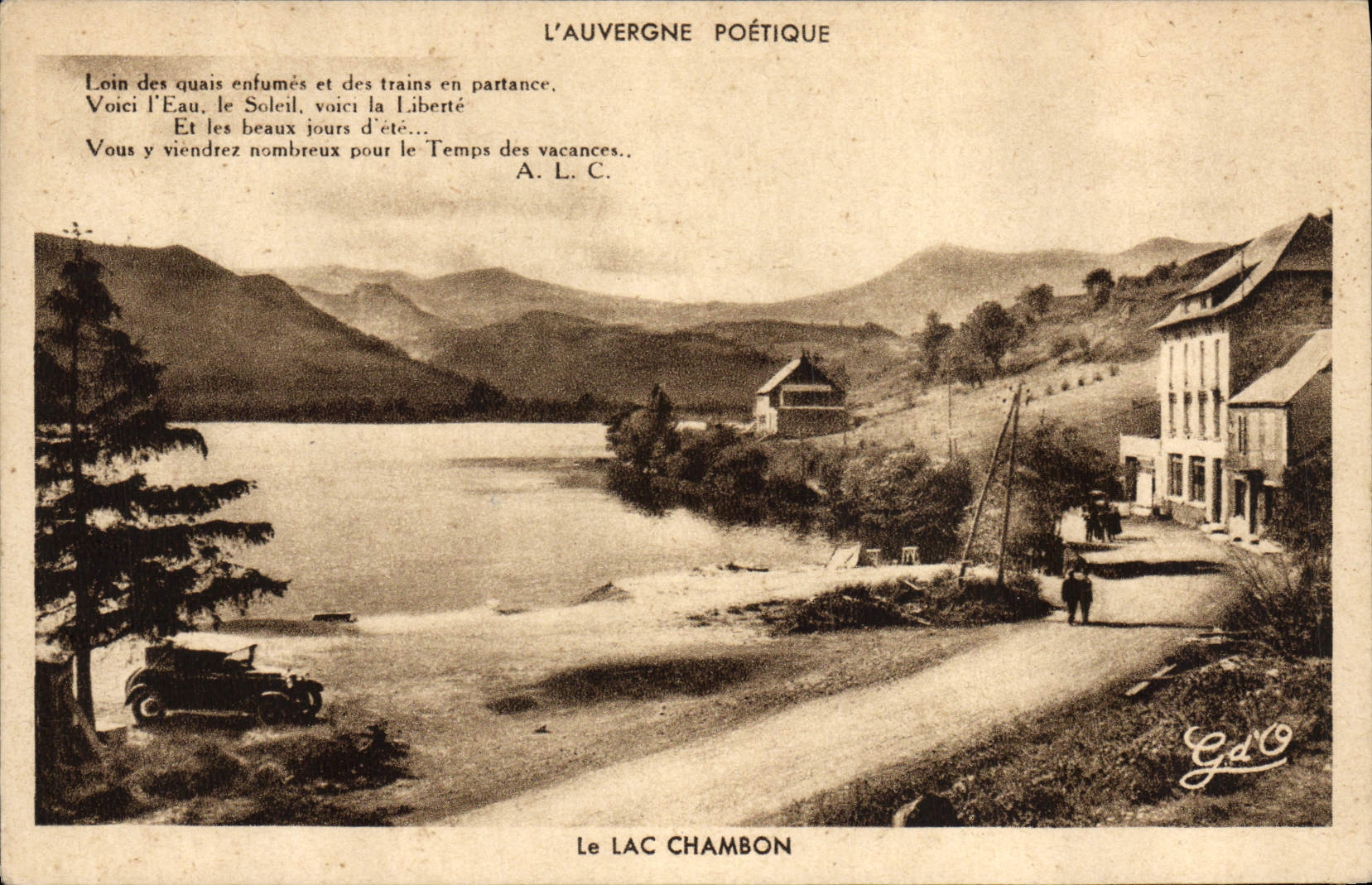CPA L'Auvergne Poetique Le lac Chambon Automobile