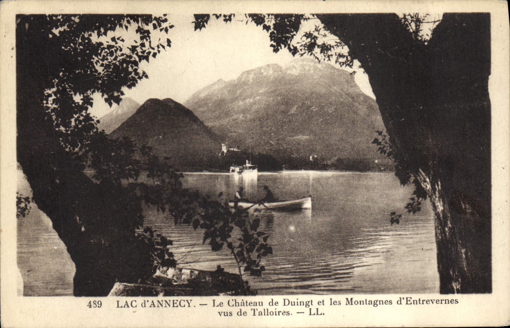 CPA Lac d'Annecy Le Chateau de Duingt et les Montagnes d'entervernes vues de Talloires