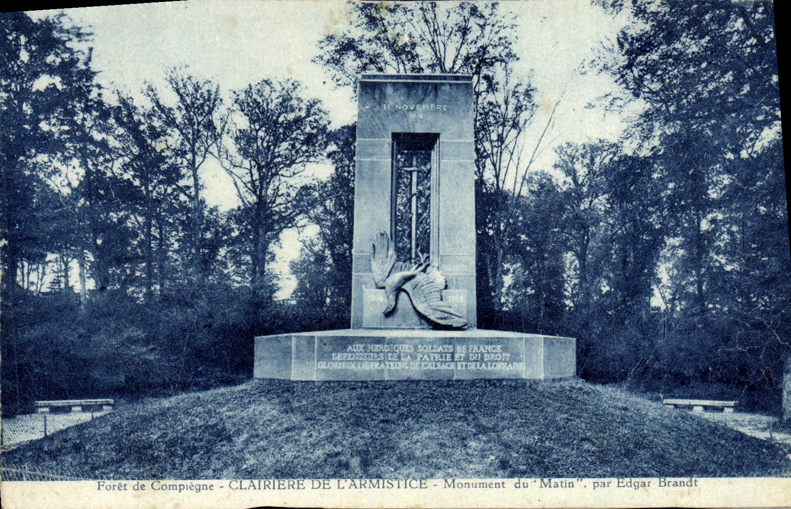 Claro de la POSTAL de la VENDIMIA del monumento del armisticio del taladro de la mañana del águila de Compiegne Militaria