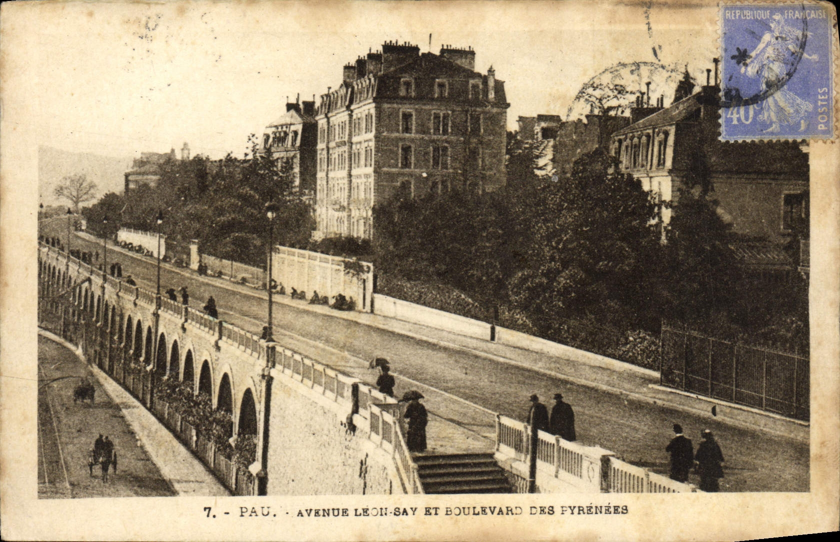 CPA Pau Avenue Leon Say et boulevard des Pyrenees