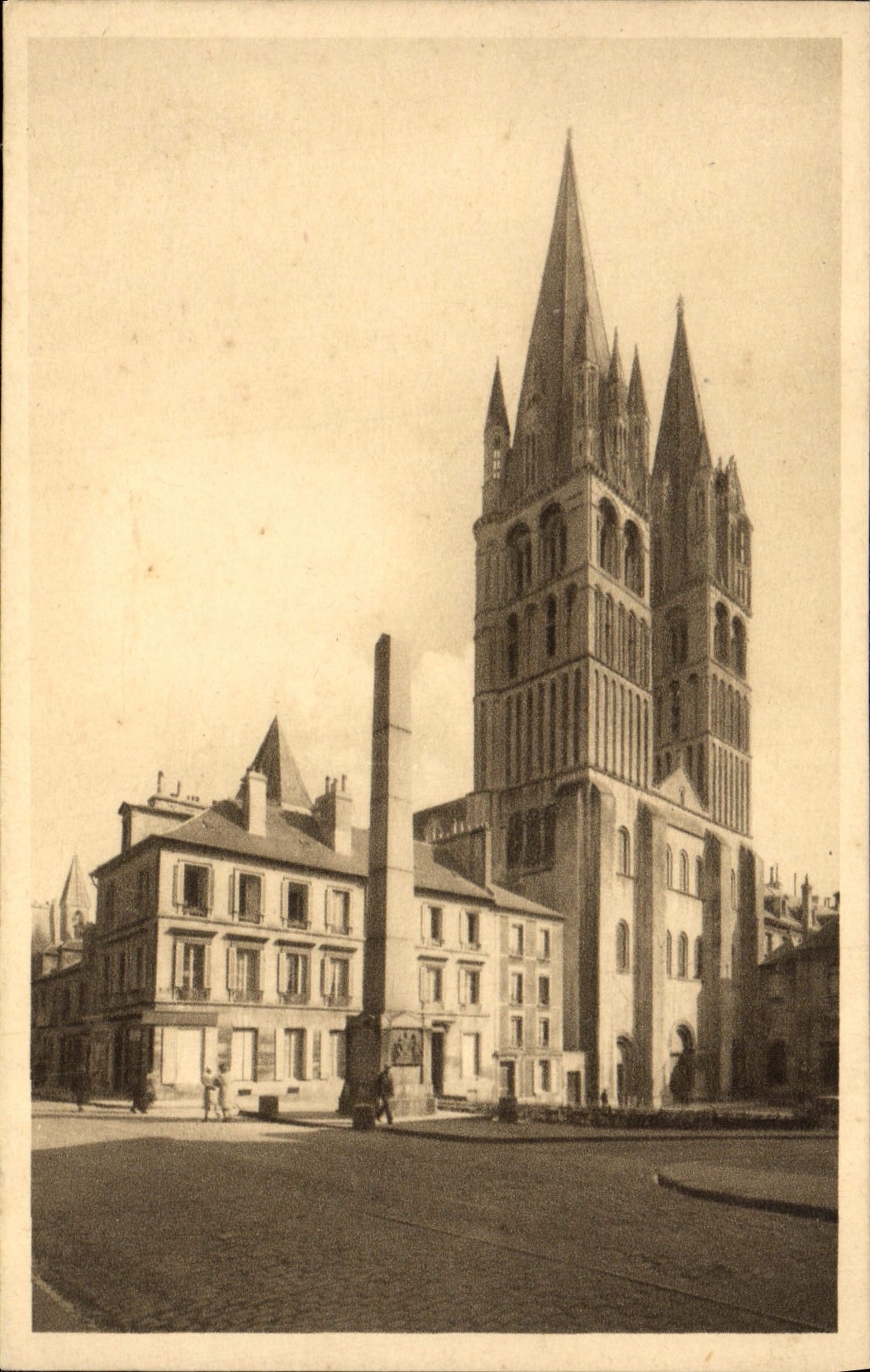 VINTAGE POSTCARD Caen Tours of St Etienne and the Pyramid