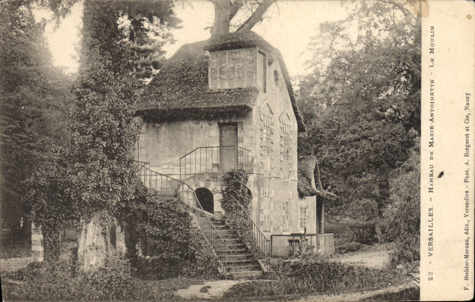 CPA Versailles Hameau de Marie Antoinette Le Moulin 