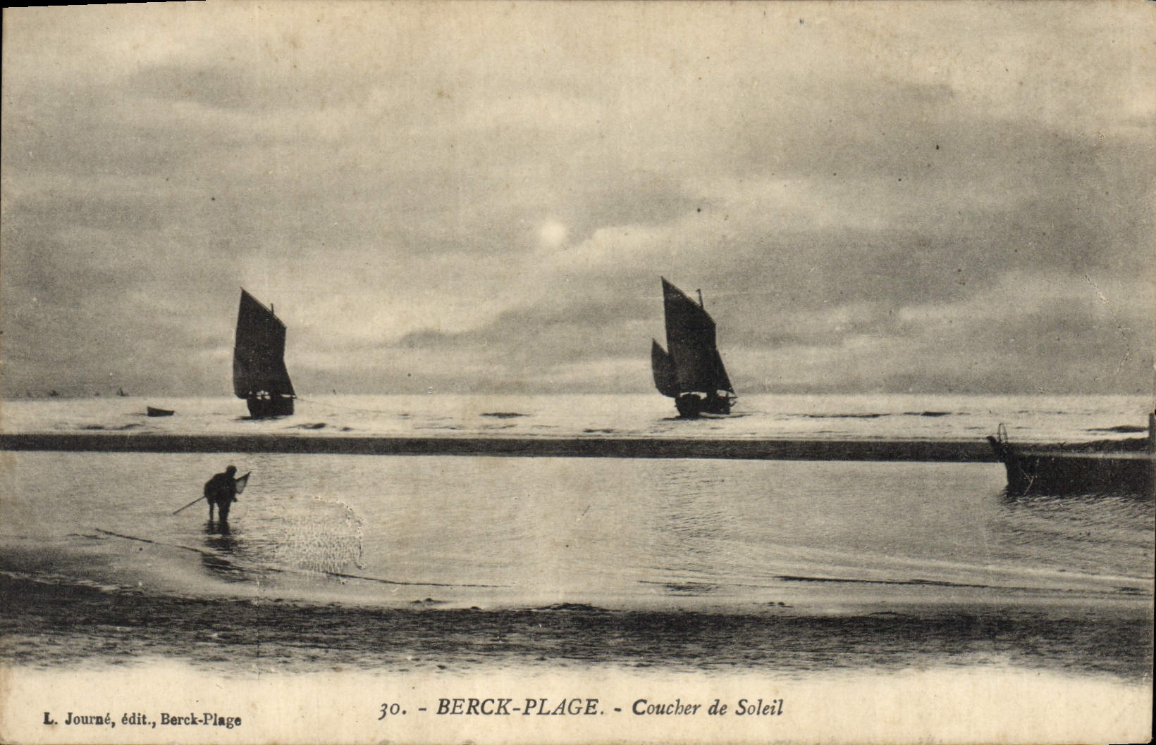 CPA Berck Plage Coucher de Soleil Bateaux