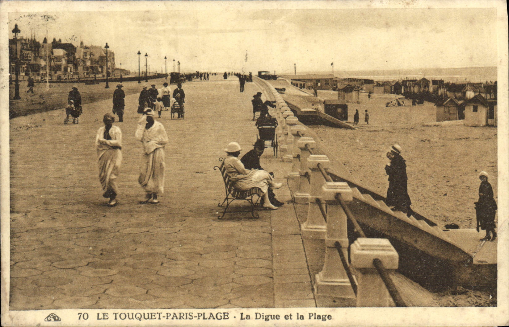 VINTAGE POSTCARD Touquet Paris Beach the Dam and the Beach