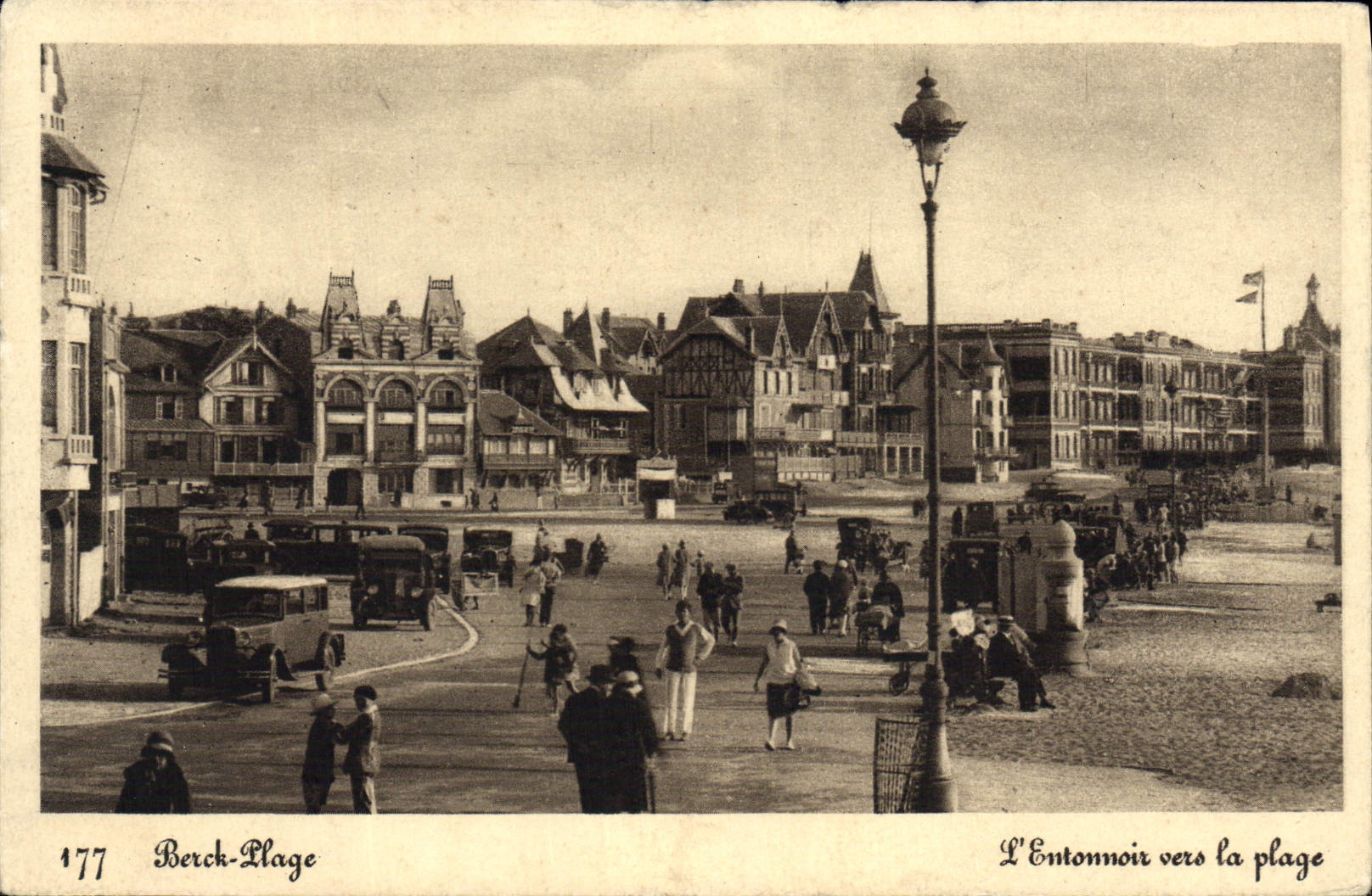 VINTAGE POSTCARD Berck Beach L Funnel towards the Automobile Beach
