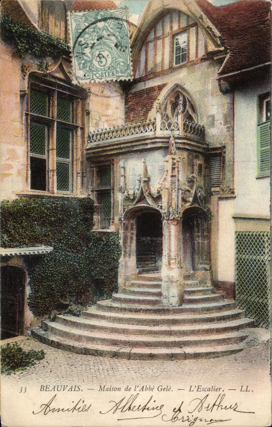 CPA Beauvais Maison de l'Abbe Gele L'escalier 