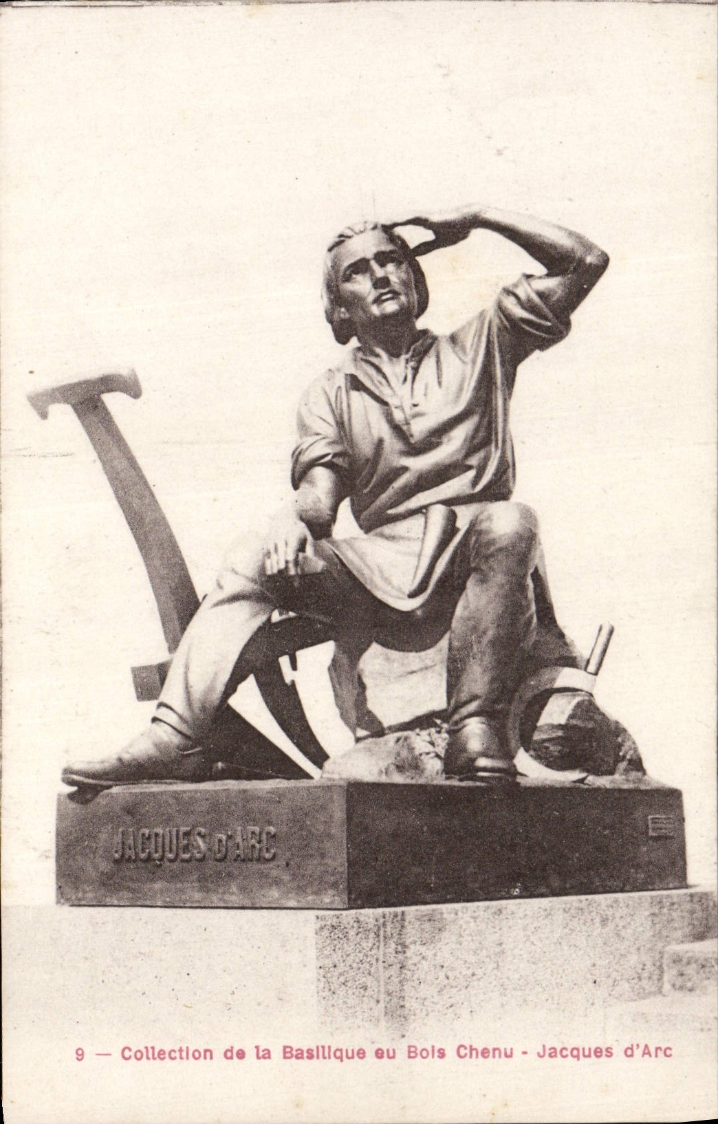 La colección de la POSTAL de la VENDIMIA de la basílica tiene arco de madera del d de Jeanne del arco del d de Chenu Jacques