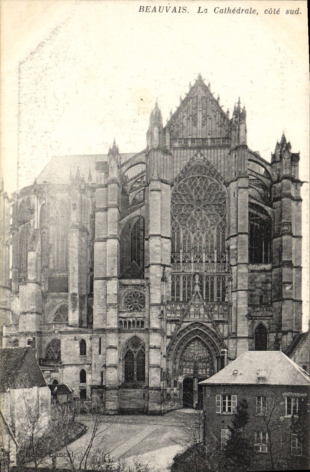 CPA Beauvais La Cathedrale Cote Sud