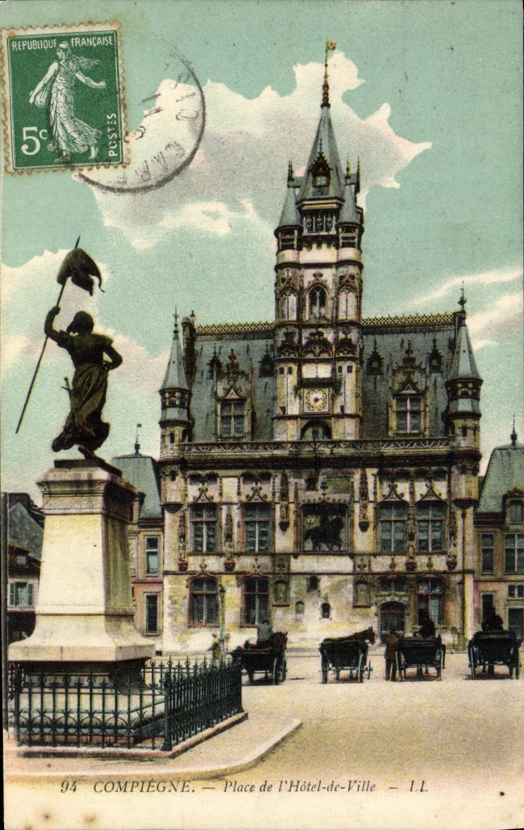 La POSTAL Compiegne de la VENDIMIA coloca el arco del d de Jeanne del ayuntamiento