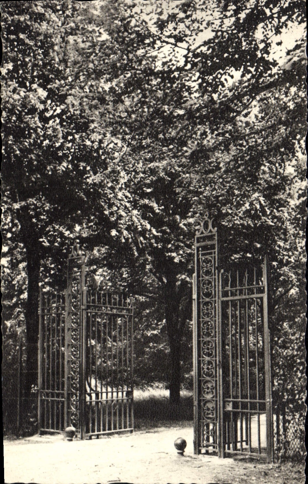 POSTAL MODERNA institución Tilloye Compiegne de Notre Dame