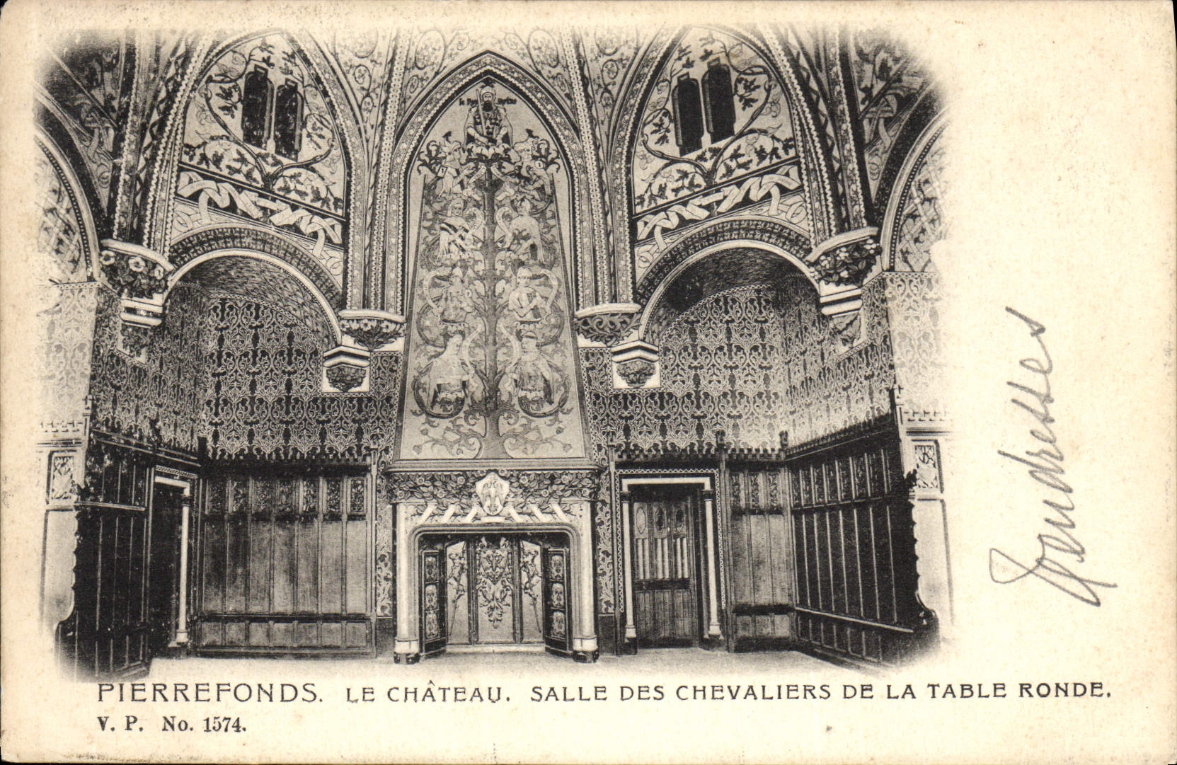 VINTAGE POSTCARD Pierrefonds the Castle Room Of the Knights of the Roundtable