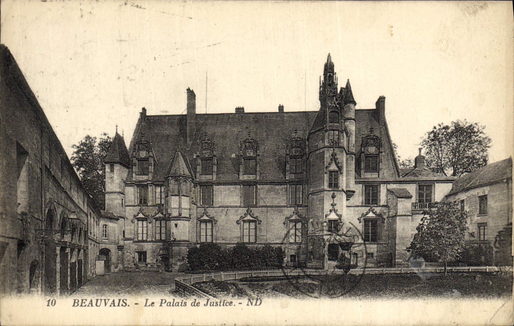 CPA Beauvais Le Palais de Justice