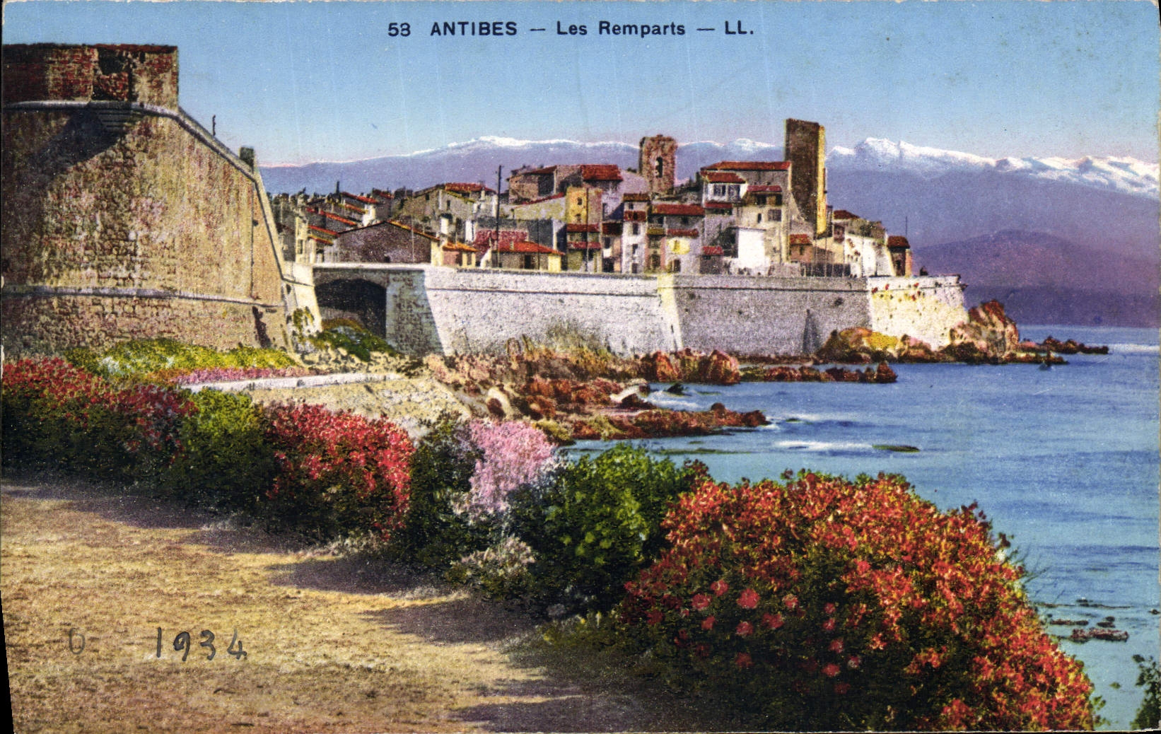 CPA Antibes Les Remparts
