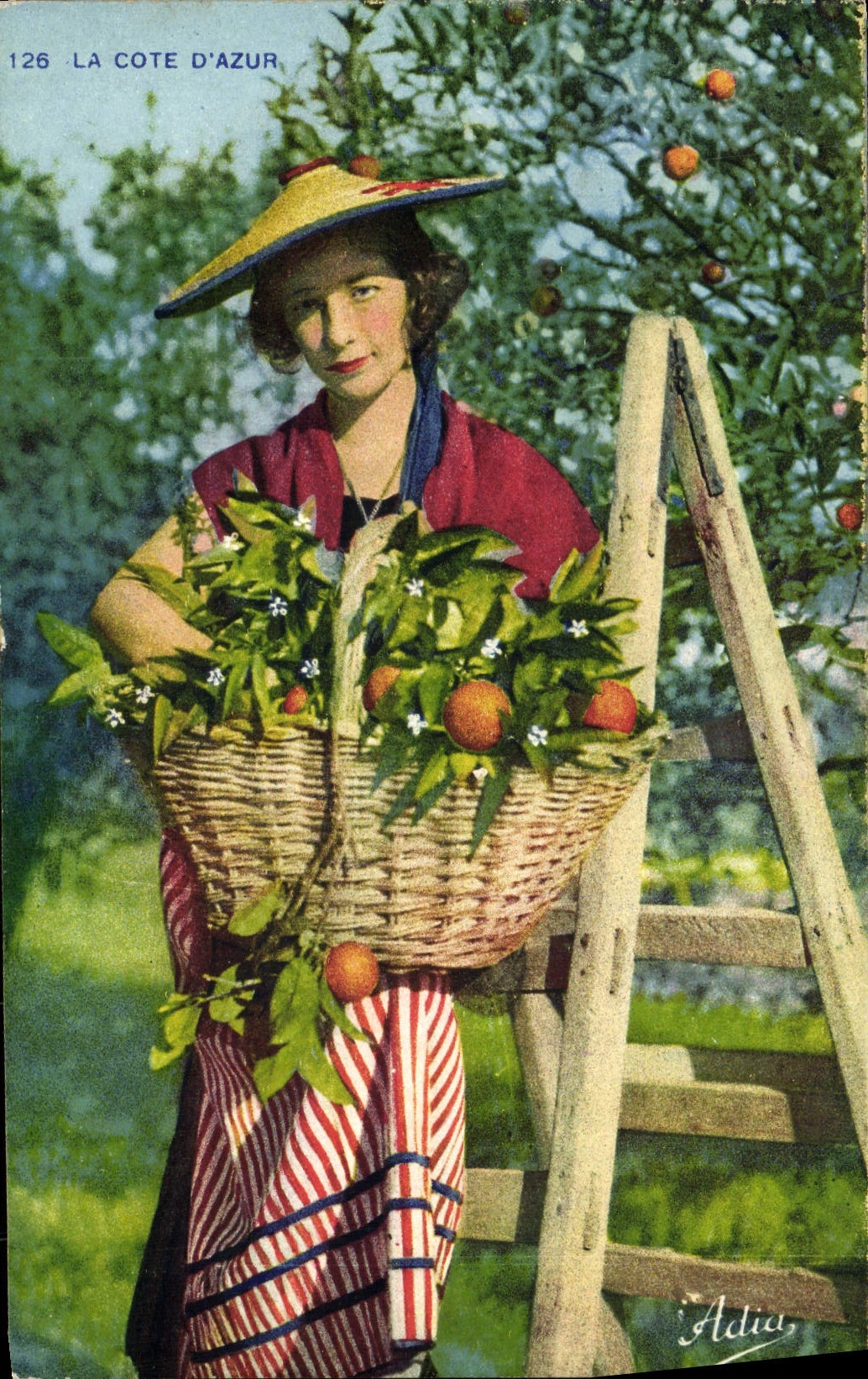 CPA La Cote D'Azur Femme Folklore Cueillette des oranges