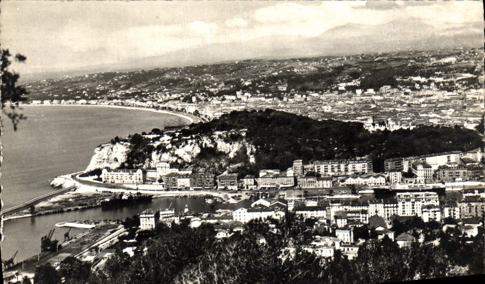 POSTAL MODERNA Niza visión tomada de la cornisa media