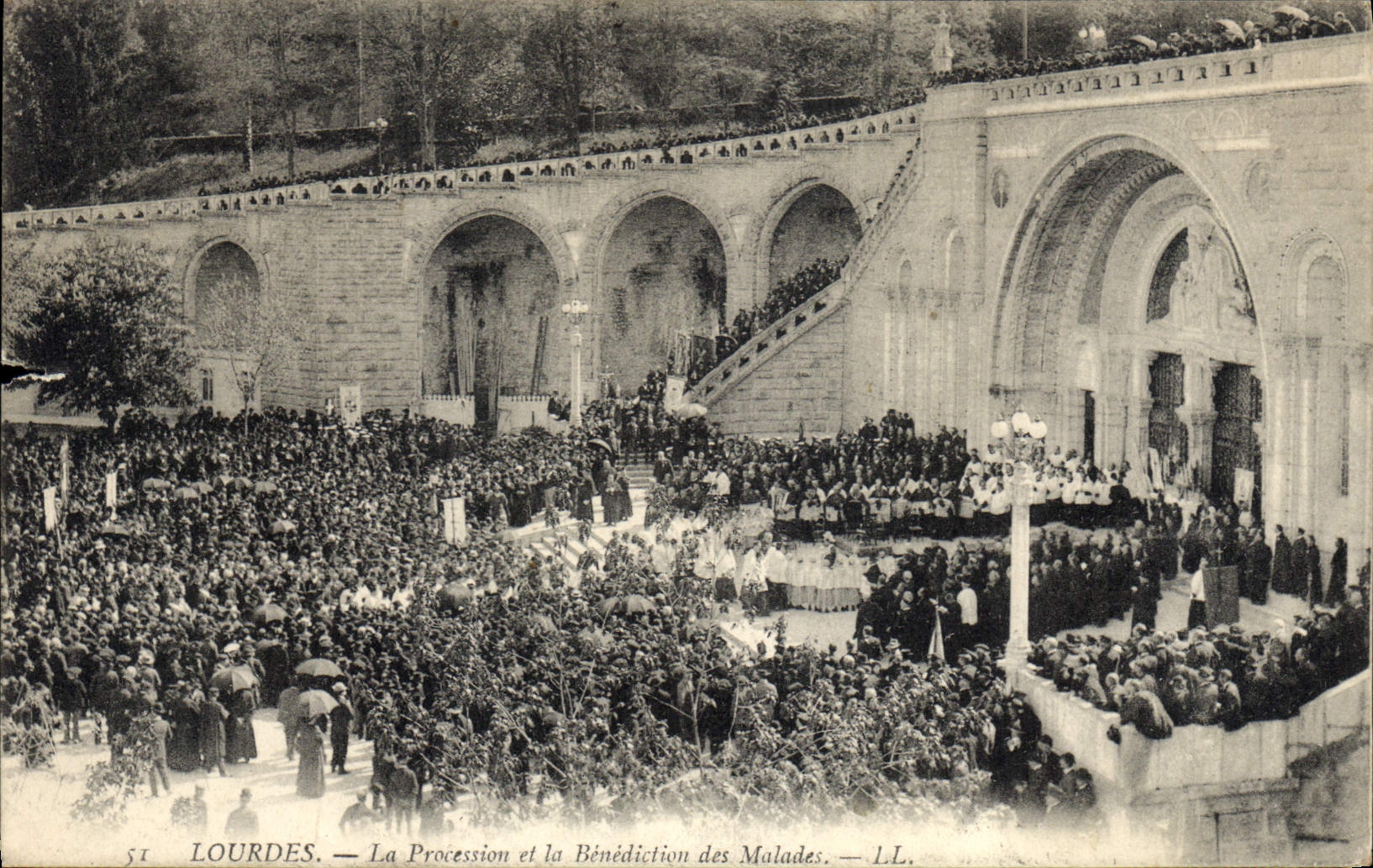 VINTAGE POSTCARD Heavy the Procession and the Blessing of the Patients
