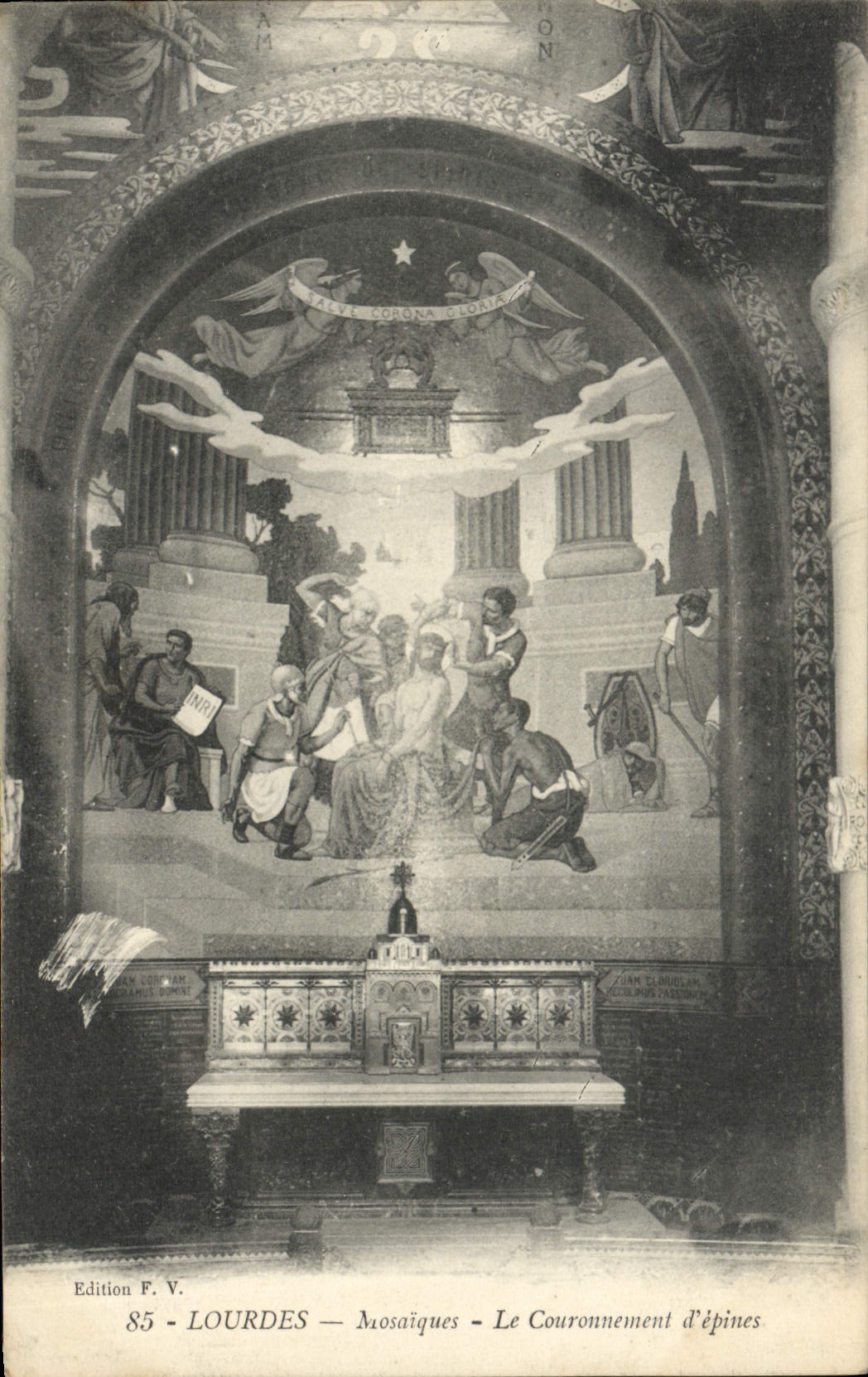 VINTAGE POSTCARD Heavy Mosaics the Crowning of spines