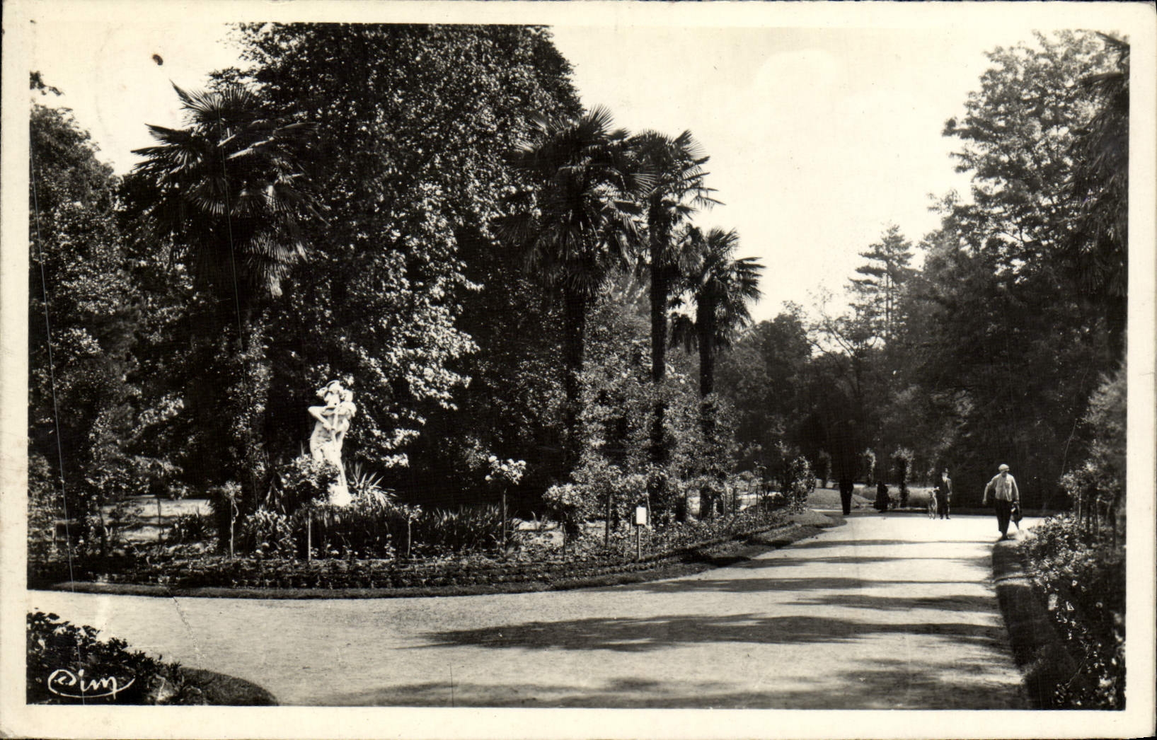 CPM Tarbes Jardin Massey