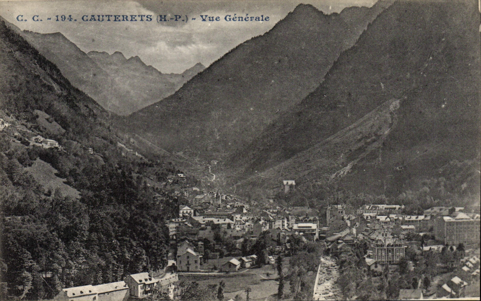 CPA Cauterets Vue Generale