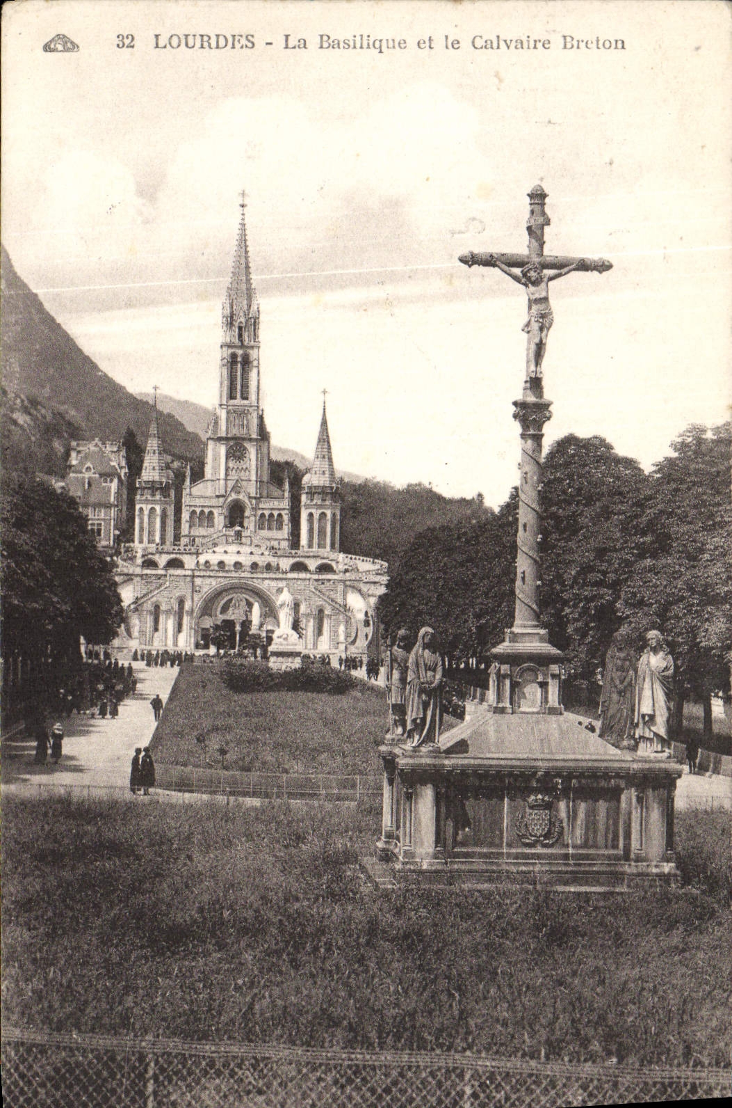 VINTAGE POSTCARD Heavy Bailique and the Martyrdom