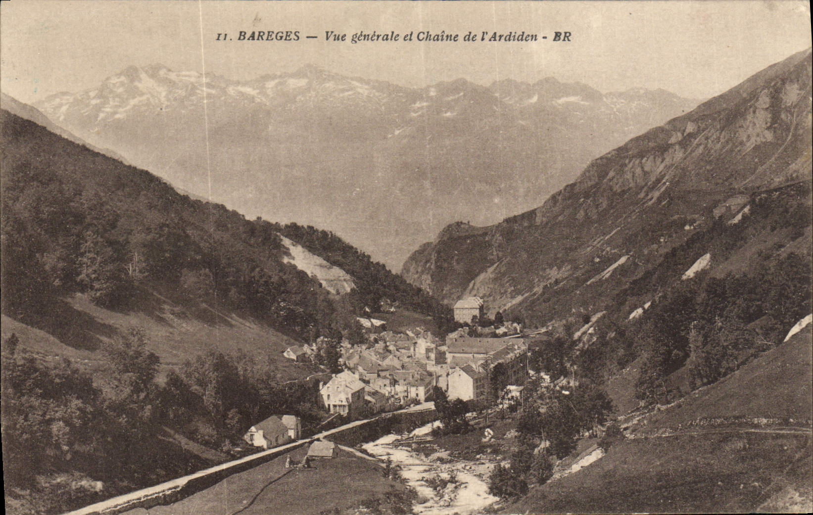 VINTAGE POSTCARD Bareges View and Chains of Ardiden