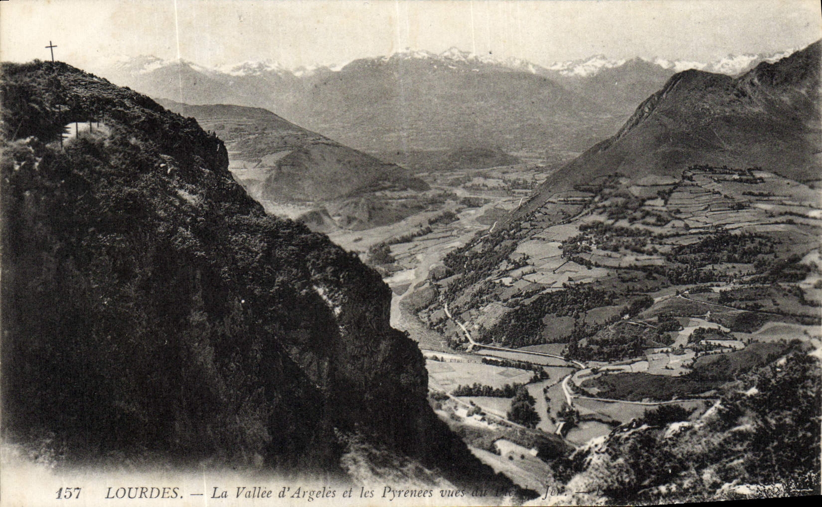 POSTAL de la VENDIMIA pesada el valle de Argeles y de los Pyrenees
