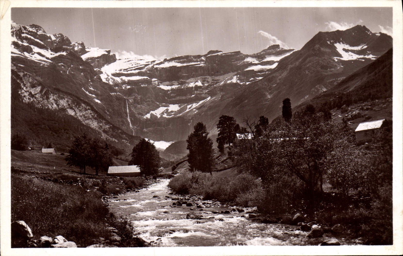 MODERN CARD Gavarnie the Circus and Gave