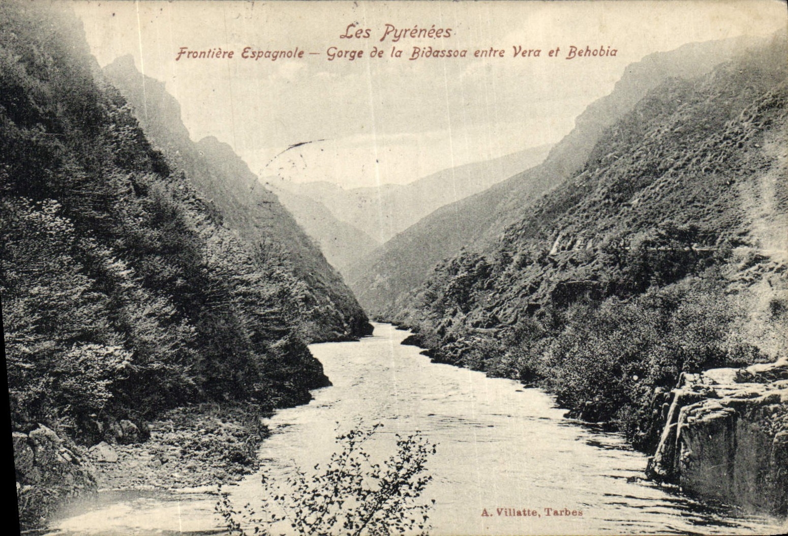 VINTAGE POSTCARD Throat of Bidassoa between Vera and Behobia