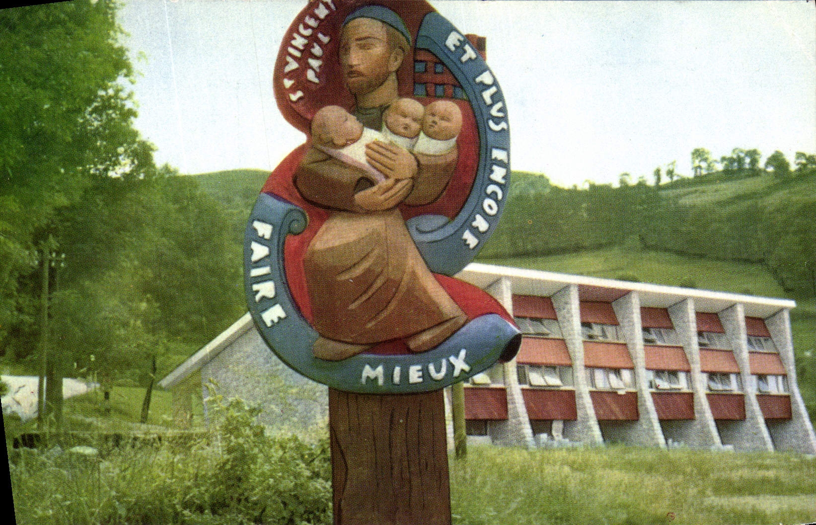 MODERN CARD Heavy ISCED Help Saint Pierre One of the houses dormitories