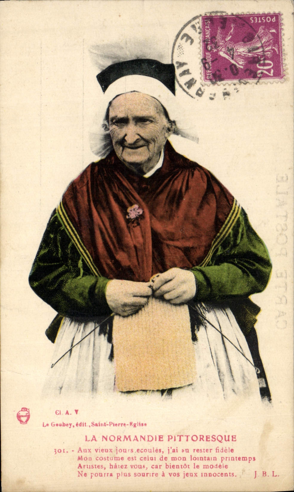 CPA La Normandie Femme Folklore