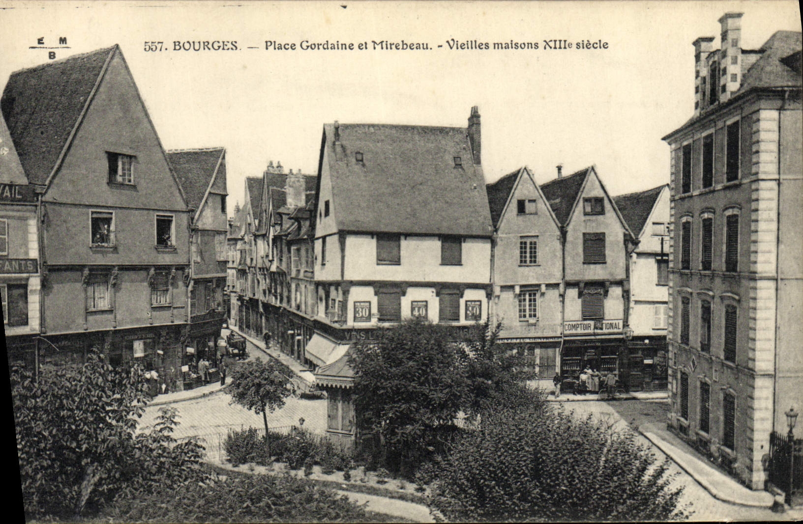 La POSTAL Bourges de la VENDIMIA coloca las casas décimotercero de Gordaine y de Mirebeau Vielles