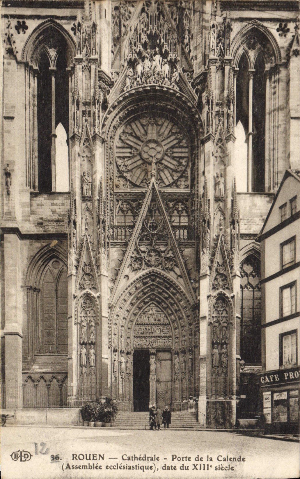 CPA Rouen Cathedrale Porte de la Calende Assemblee ecclesiastique