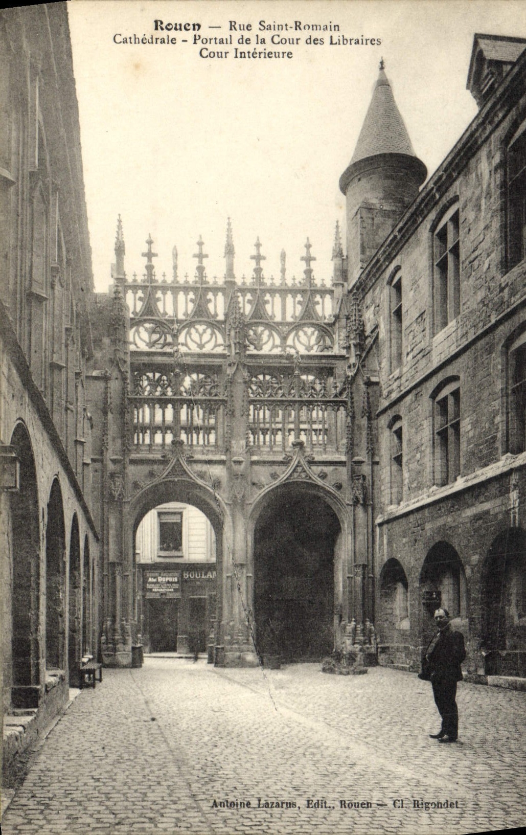 VINTAGE POSTCARD Rouen Gate of the court of the Booksellers interior Court