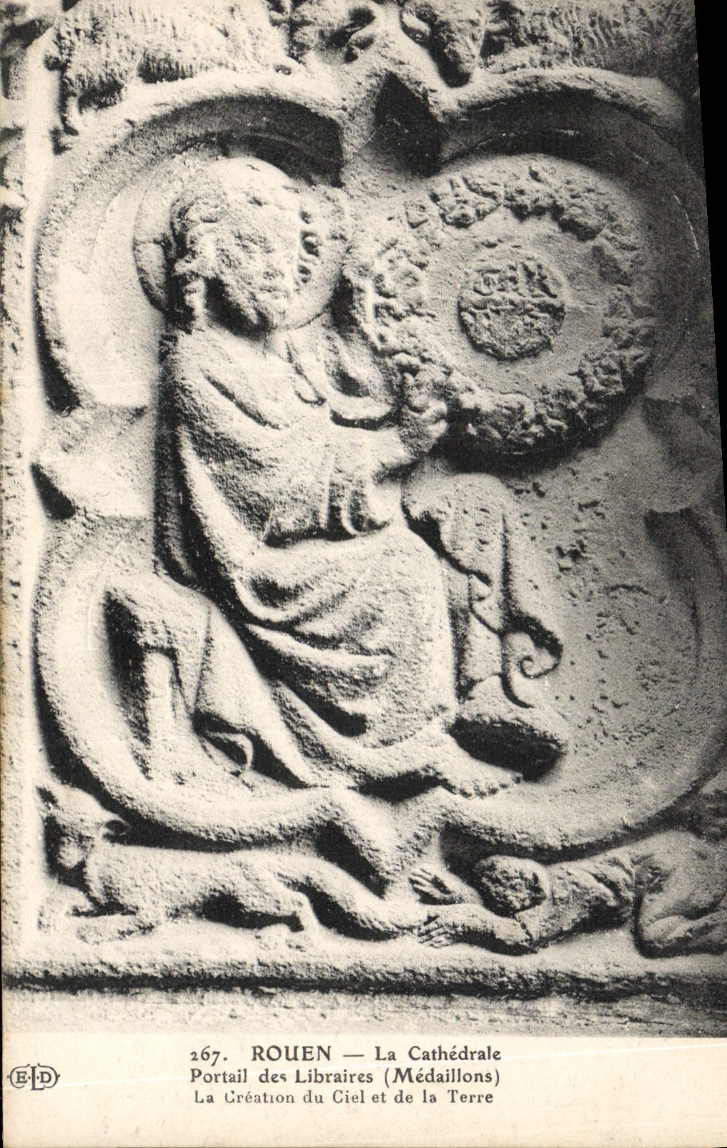 CPA Rouen La Cathedrale Portail des Libraires Medaillons La creation du ciel et de la terre
