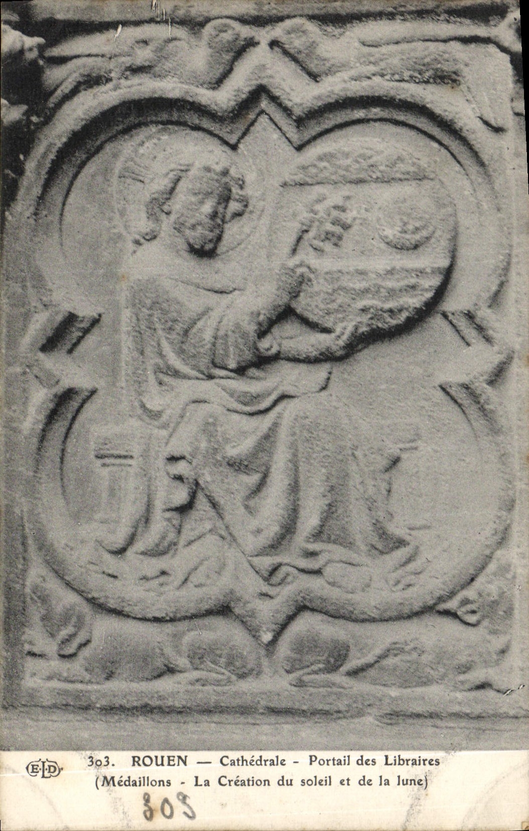 CPA Rouen La Cathedrale Portail des Libraires Medaillons La creation du soleil et de la lune