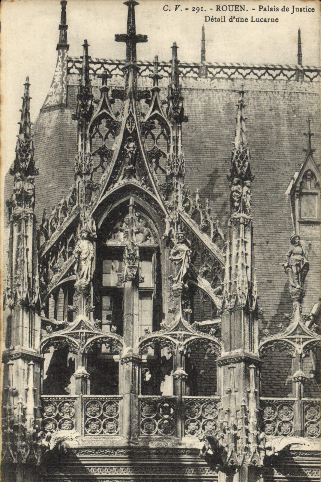 CPA Rouen Le Palais de Justice Detail d'une lucarne