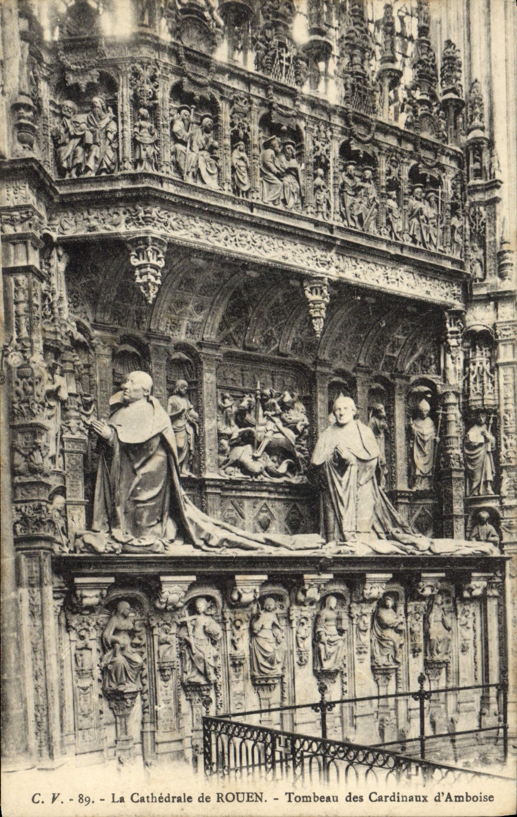 CPA La Cathedrale de Rouen Tombeau des Cardinaux d'Amboise