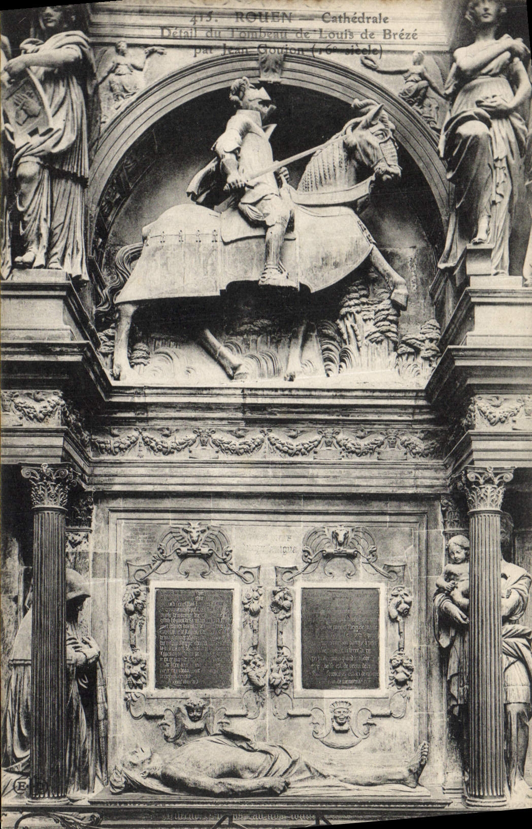 CPA Rouen Cathedrale Detail du tombeau de Louis de Breze par Jean Goujon 