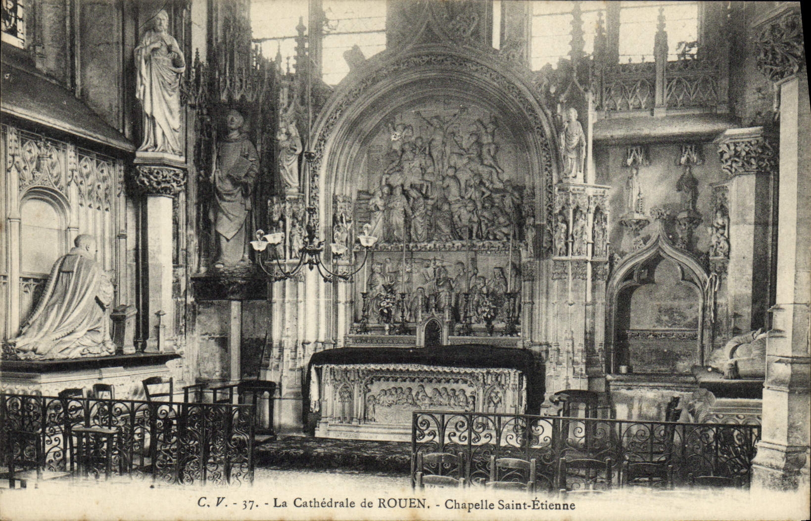 VINTAGE POSTCARD the Cathedral of Rouen Vault Etienne Saint