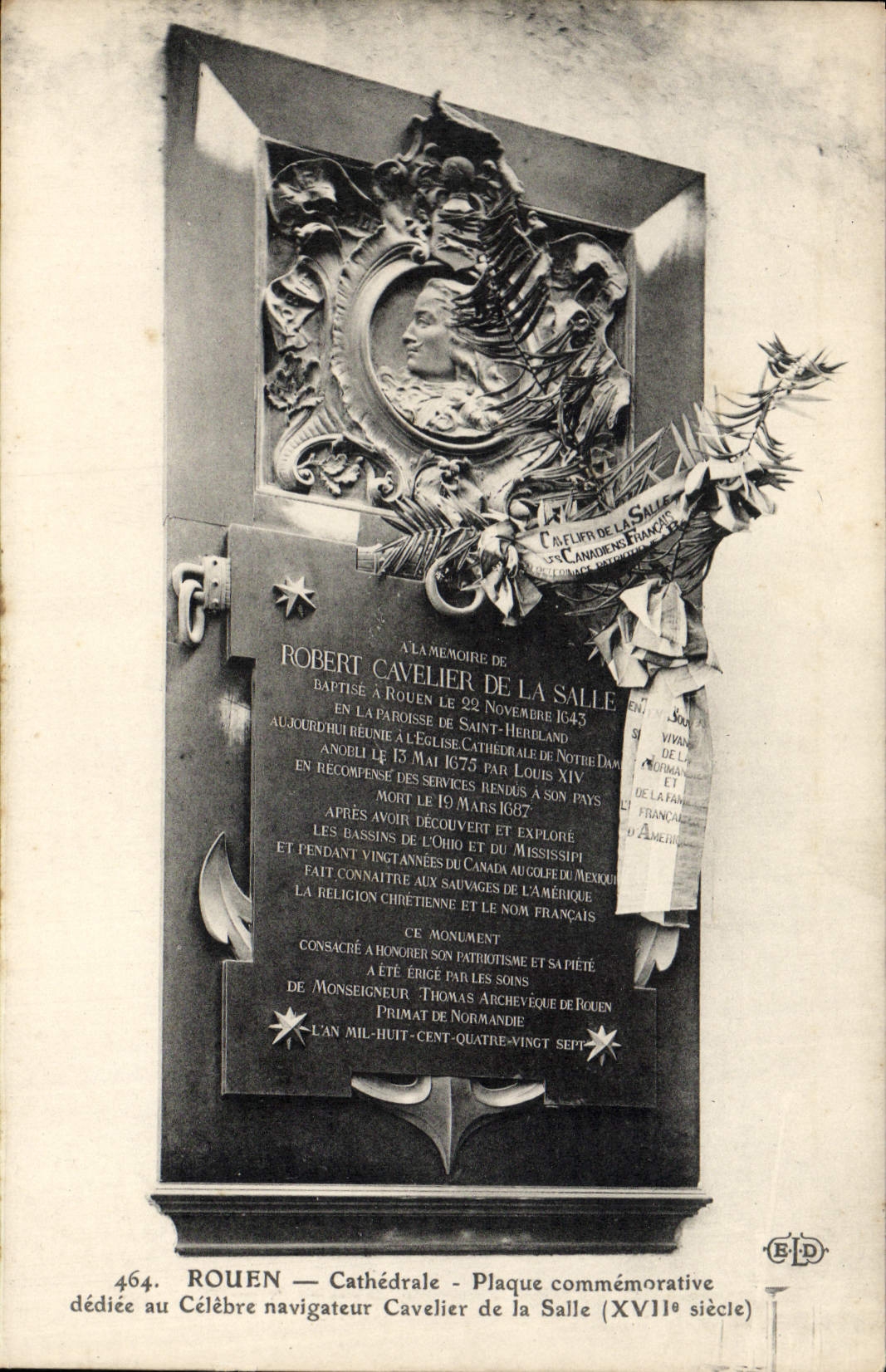 Dediee de la placa conmemorativa de la catedral de Ruán de la POSTAL de la VENDIMIA con el navegador famoso de Cavelier del cuarto