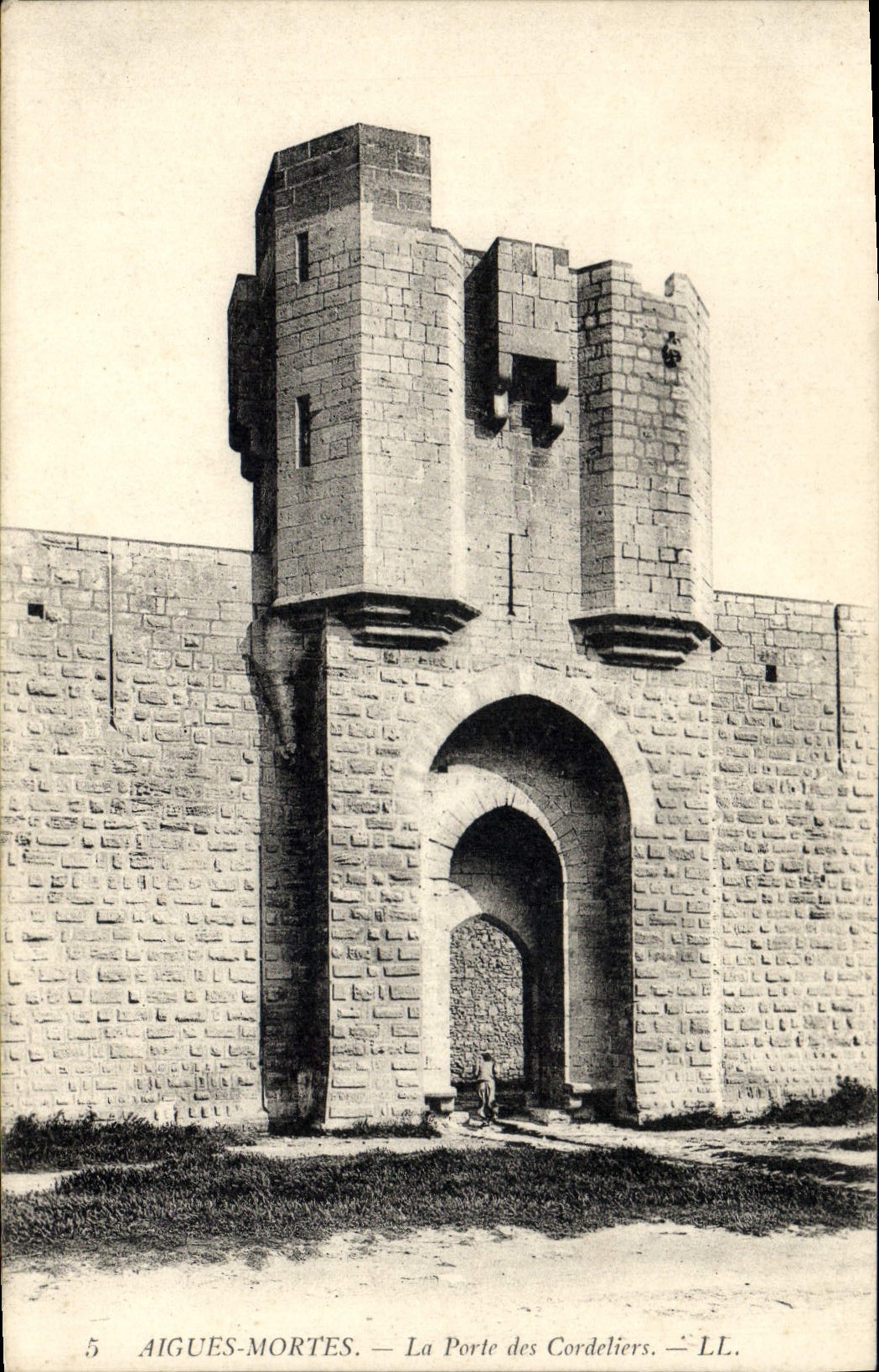 Muertos agudos de la POSTAL de la VENDIMIA la puerta de Cordeliers