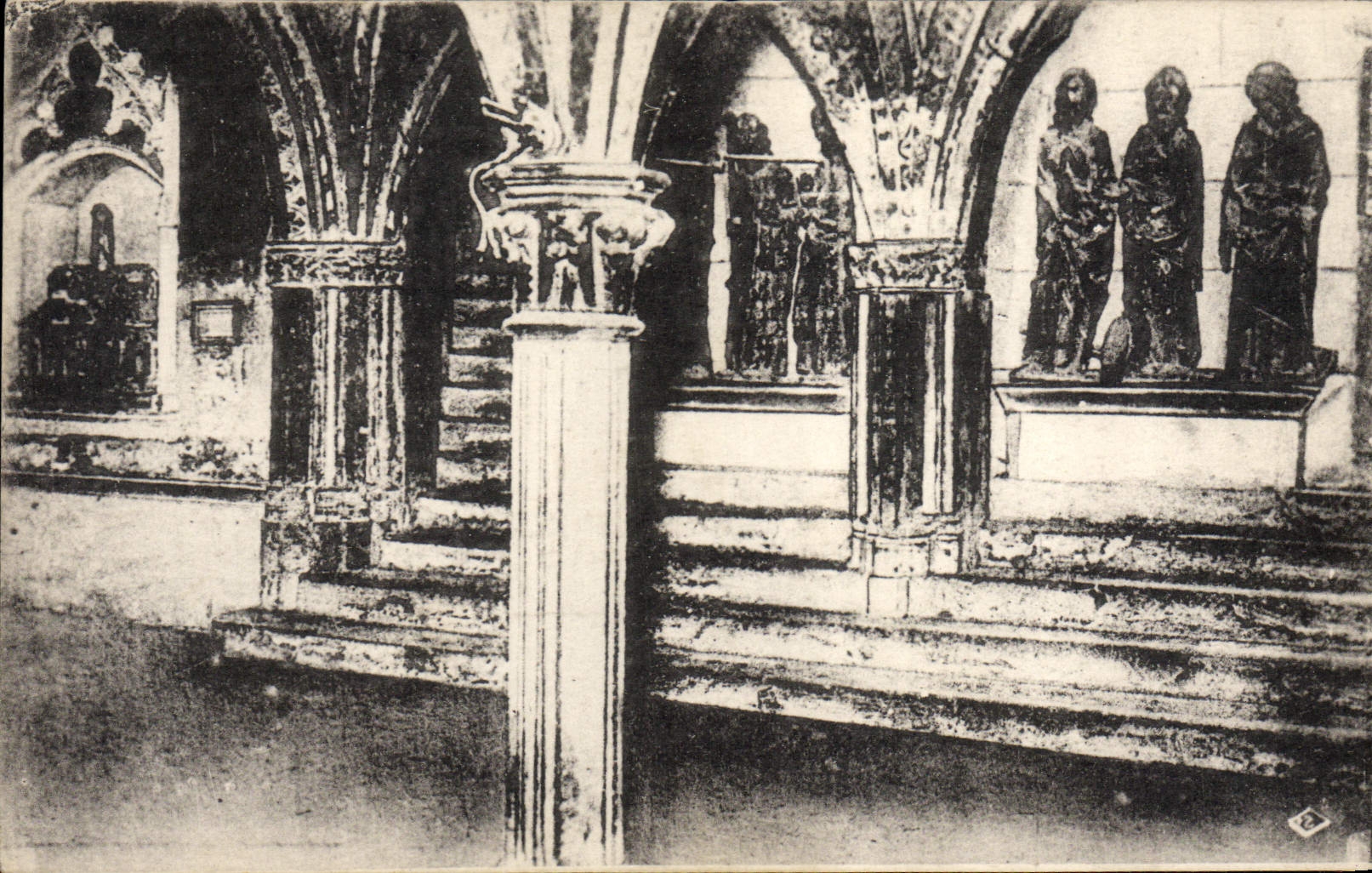 Input card Toulouse Basilica St Sernin Crypt of the holy bodies