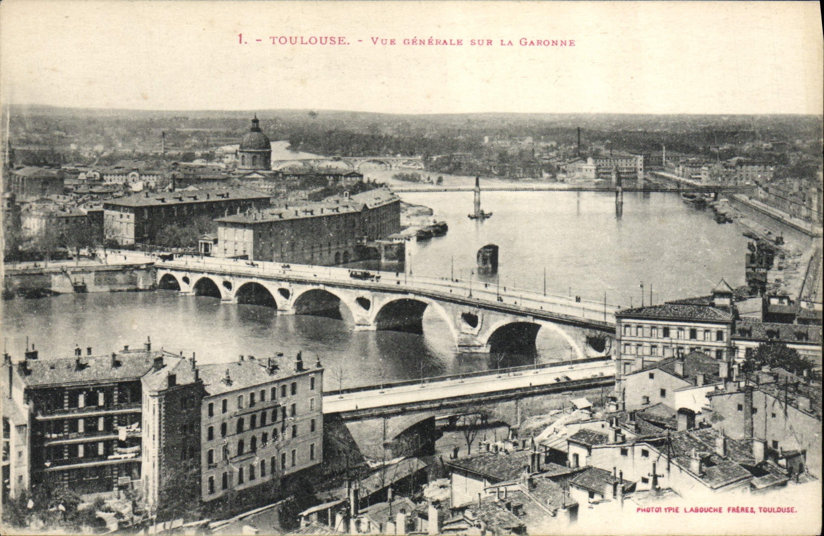 CPA Toulouse Vue Generale Sur La Garonne
