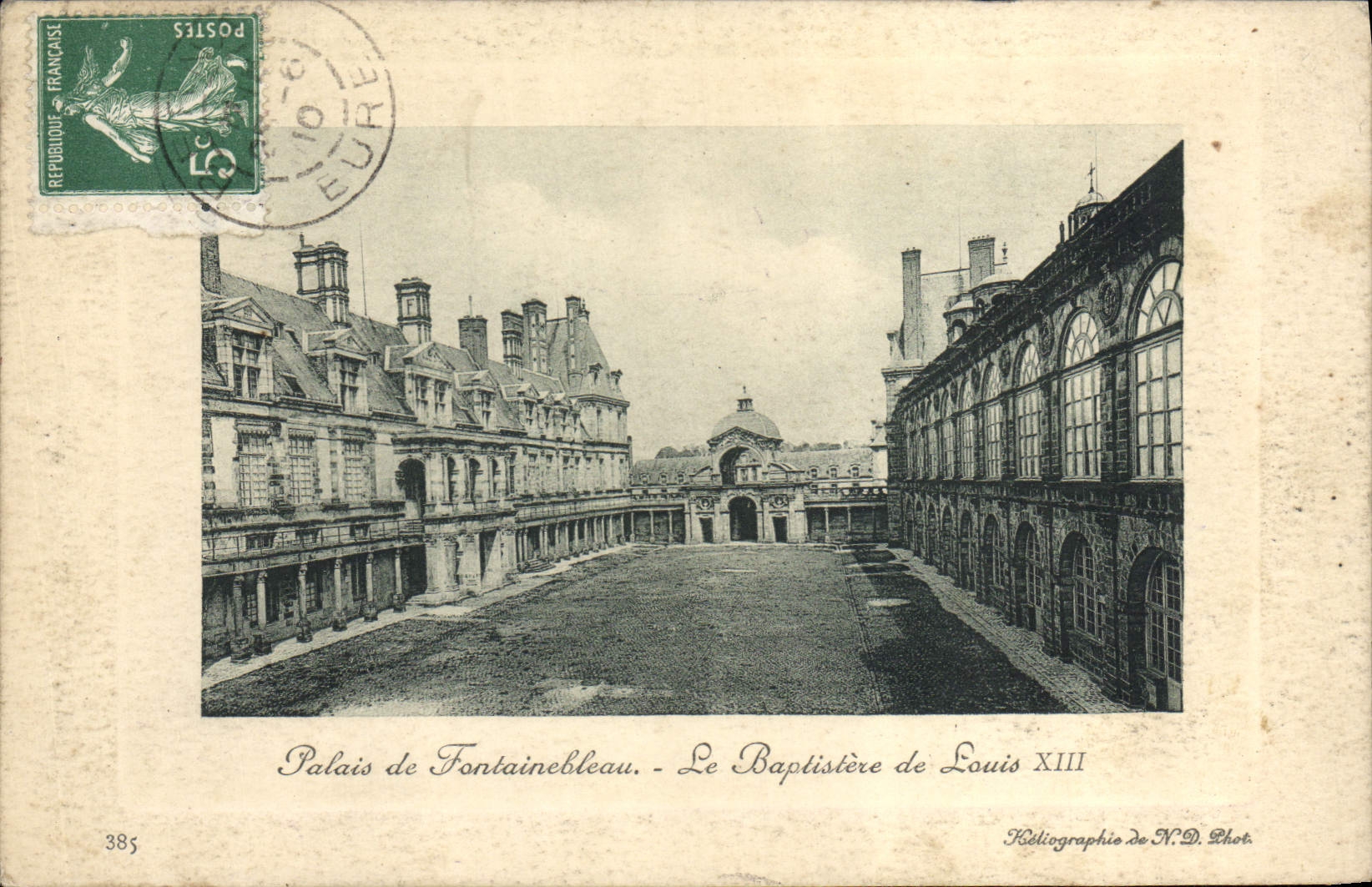 VINTAGE POSTCARD Palate De Fontainebleau the Baptistry of Louis XIII