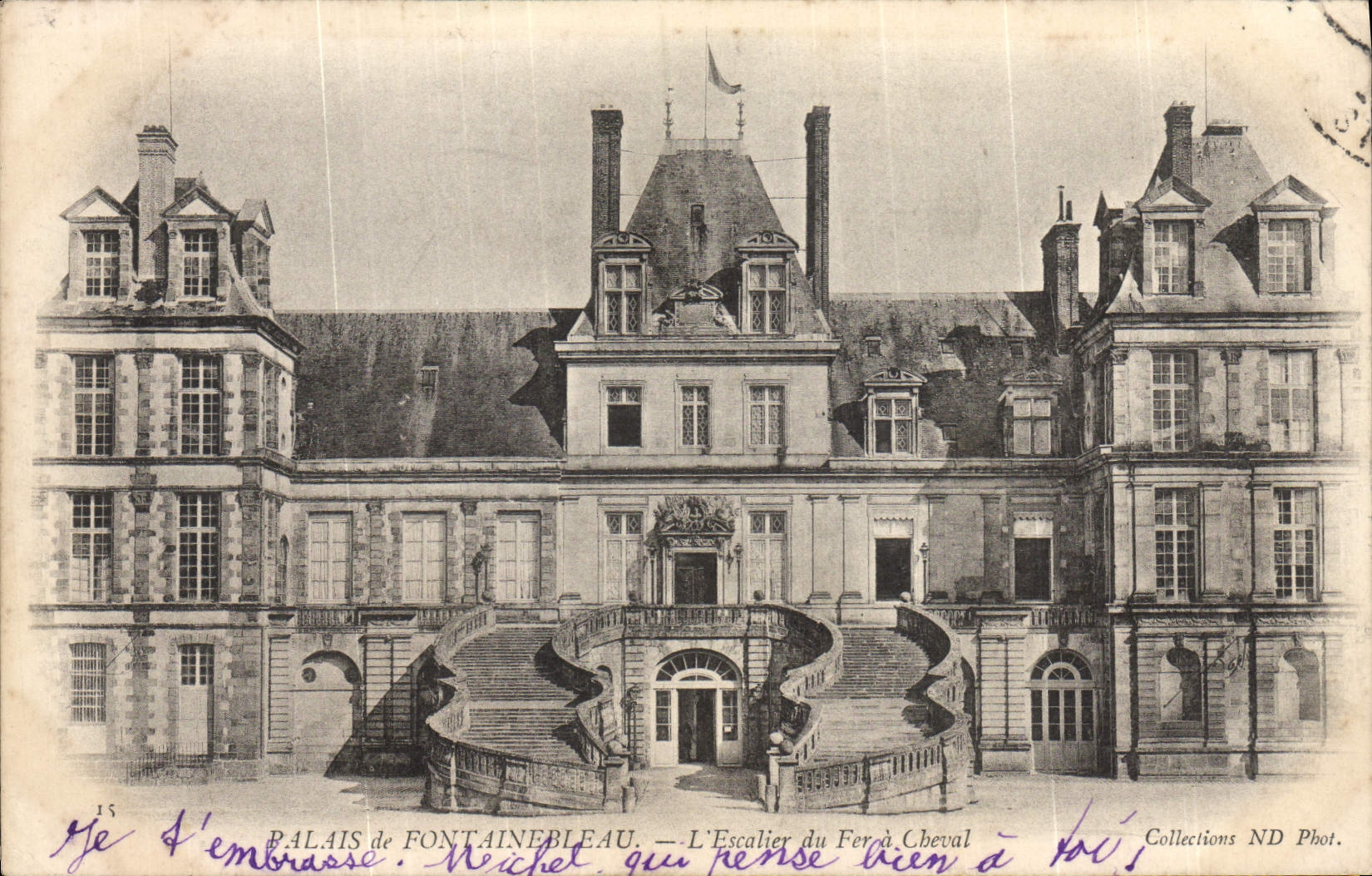 VINTAGE POSTCARD Palais De Fontainebleau the Staircase of the Horseshoe