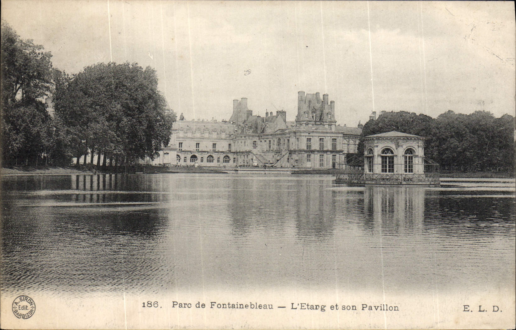 VINTAGE POSTCARD Park De Fontainebleau the Pond and its House